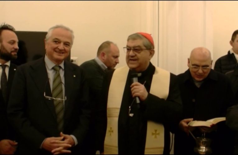 Il Cardinale Arcivescovo di Napoli, Crescenzio Sepe, visita e benedice la nuova sede dell'Ordine degli ingegneri