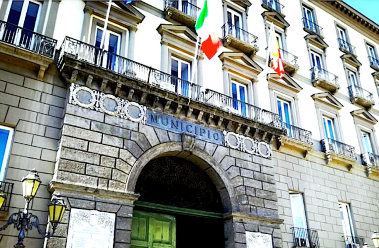 Istruttoria pratiche di condono edilizio: avviso pubblico del Comune di Napoli per la formazione di una short list di professionisti